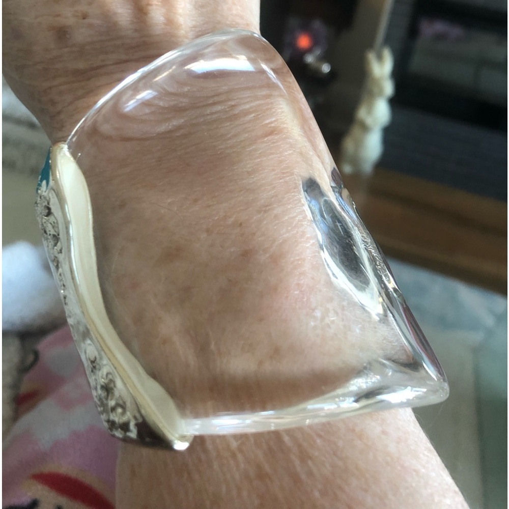 Beautiful Alexis  Bittar Acrylic Cuff